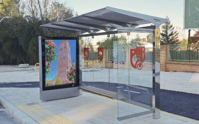 Teruel incorpora marquesinas modelo TL con mupis digitales para una comunicación urbana más avanzada